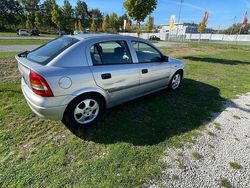 Silber Gebraucht 2000 Opel Astra Sportive Limousine | 1.000 € (Fairer Preis)