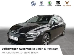 Deep black perleffekt Gebraucht 2024 VW Golf VIII R-line Kombi | 32.850 € (Fairer Preis)