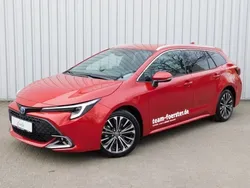 Rot Gebraucht 2024 Toyota Corolla Team Limousine | 31.490 € (Teuer)