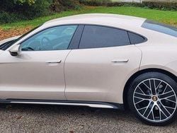 Beige Gebraucht 2021 Porsche Taycan Coupé | 59.000 € (Fairer Preis)