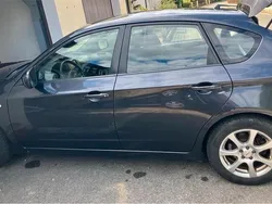 Grau Gebraucht 2007 Subaru Impreza Limousine | 3.300 €