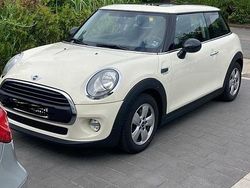 Weiß Gebraucht 2014 Mini ONE Kleinwagen | 7.600 € (Fairer Preis)