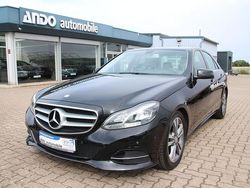 Schwarz Gebraucht 2015 Mercedes E200 Avantgarde Limousine | 16.500 € (Fairer Preis)