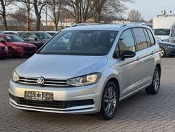 Silber Gebraucht 2021 VW Touran United Van / Kleinbus | 21.980 € (Guter Preis)