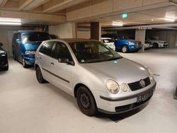 Grau Gebraucht 2004 VW Polo Limousine | 800 € (Superpreis)