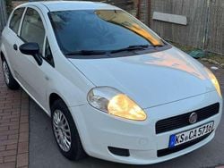 Weiß Gebraucht 2010 Fiat Grande Punto Kleinwagen | 3.150 € (Fairer Preis)