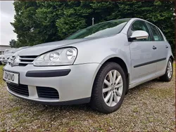 Silber Gebraucht 2004 VW Golf V Limousine | 2.690 € (Teuer)