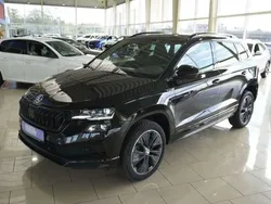 Schwarz Neu 2025 Skoda Karoq SportLine SUV | 35.898 € (Fairer Preis)