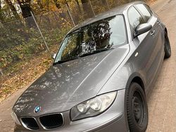 Grau Gebraucht 2010 BMW 116 Kleinwagen | 5.850 € (Etwas zu teuer)