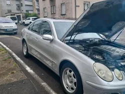 Silber Gebraucht 2003 Mercedes E220 Limousine | 3.950 € (Guter Preis)