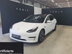 Weiß Gebraucht 2021 Tesla Model 3 RWD Limousine | 23.300 € (Fairer Preis)