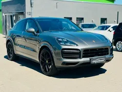 Grau Gebraucht 2020 Porsche Cayenne SUV | 69.880 € (Fairer Preis)