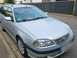 Silber Gebraucht 2001 Toyota Avensis Kombi | 3.400 € (Teuer)