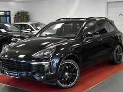 Tiefschwarzmetallic Gebraucht 2017 Porsche Cayenne Platinum Edition SUV | 29.899 € (Superpreis)
