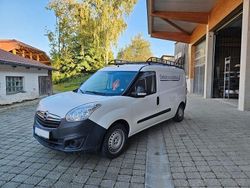 Weiß Gebraucht 2015 Opel Combo Edition Van / Kleinbus | 6.800 € (Fairer Preis)