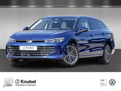 Blau Neu 2025 VW Passat Elegance Kombi | 65.690 € (Teuer)