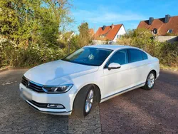 Weiß Gebraucht 2016 VW Passat Limousine | 15.500 € (Guter Preis)