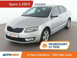 Silber Gebraucht 2014 Skoda Octavia Elegance Limousine | 11.890 € (Guter Preis)