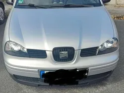 Silber Gebraucht 2004 Seat Arosa Prima Kleinwagen | 3.500 €