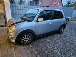 Grau Gebraucht 2010 Daihatsu Trevis Kleinwagen | 2.600 €