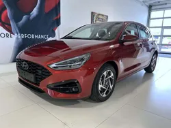 Ultimate red metallic Neu 2025 Hyundai i30 GO! Limousine | 22.670 € (Guter Preis)