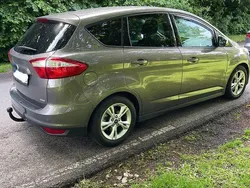 Braun Gebraucht 2013 Ford C-MAX SYNC Edition Van / Kleinbus | 4.700 € (Fairer Preis)