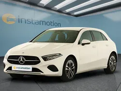 Weiß Gebraucht 2024 Mercedes A180 Limousine | 30.149 € (Fairer Preis)