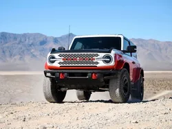 Shadow black Neu 2024 Ford Bronco SUV | 79.600 €