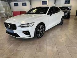 Andere außenfarben Gebraucht 2021 Volvo S60 R-Design Limousine | 28.000 € (Guter Preis)