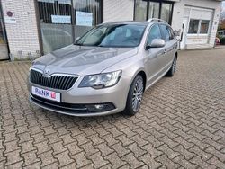 Gold Gebraucht 2013 Skoda Superb Kombi | 10.500 € (Teuer)