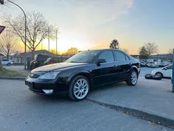 Schwarz Gebraucht 2004 Ford Mondeo Ghia Limousine | 2.290 € (Fairer Preis)