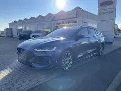 Chromablaumetallic Neu 2024 Ford Focus ST-Line X Kombi | 27.990 € (Superpreis)