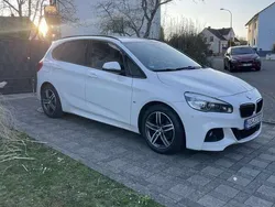 Weiß Gebraucht 2015 BMW 218 Active Tourer M Sport Van / Kleinbus | 11.999 € (Fairer Preis)