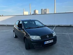 Schwarz Gebraucht 2005 Fiat Punto Kleinwagen | 1.150 € (Fairer Preis)