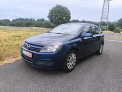 Blau Gebraucht 2005 Opel Astra Edition Limousine | 2.497 € (Fairer Preis)