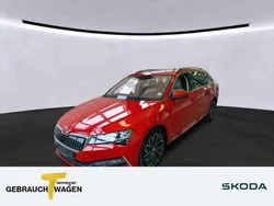 Rot Gebraucht 2022 Skoda Superb Kombi | 28.700 € (Fairer Preis)