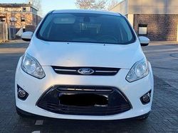Weiß Gebraucht 2011 Ford C-MAX Van / Kleinbus | 2.900 € (Fairer Preis)