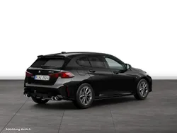 Black sapphire metallic Gebraucht 2025 BMW M135 Shadowline Kleinwagen | 50.624 €