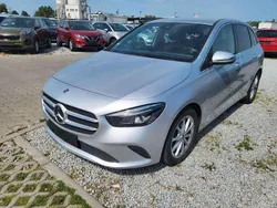 Silber Gebraucht 2019 Mercedes B220 Van / Kleinbus | 21.799 € (Fairer Preis)