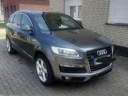 Grau Gebraucht 2006 Audi Q7 S-Line SUV | 7.500 €