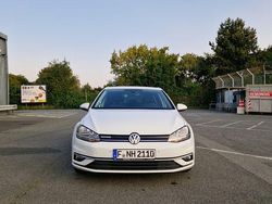 Weiß Gebraucht 2019 VW Golf VII Comfortline Limousine | 15.590 € (Fairer Preis)