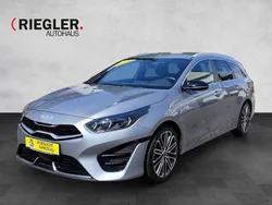 Silber Gebraucht 2024 Kia Ceed | 27.950 €