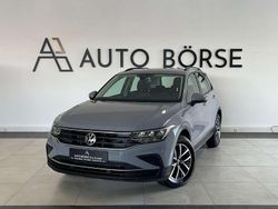 Grau Gebraucht 2021 VW Tiguan Life SUV | 17.890 € (Fairer Preis)