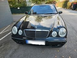 Schwarz Gebraucht 2002 Mercedes E320 Avantgarde Kombi | 4.000 € (Etwas zu teuer)