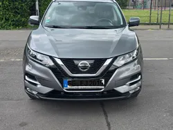Grau Gebraucht 2018 Nissan Qashqai Acenta SUV | 15.500 € (Fairer Preis)