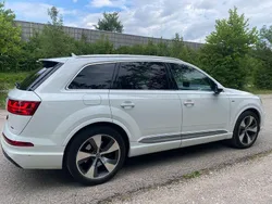 Weiß Gebraucht 2016 Audi Q7 Ambiente SUV | 30.800 € (Fairer Preis)