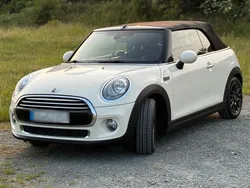 Weiß Gebraucht 2016 Mini Cooper Cabriolet Pepper Cabrio | 11.500 € (Fairer Preis)