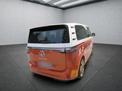 Orange Gebraucht 2024 VW ID. Buzz Pro Van / Kleinbus | 46.449 € (Guter Preis)