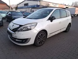 Weiß Gebraucht 2012 Renault Scénic III Van / Kleinbus | 2.950 € (Guter Preis)