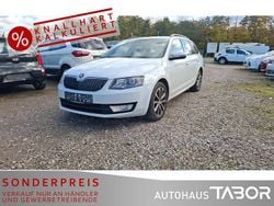 Bila moon/moon white Gebraucht 2016 Skoda Octavia Kombi | 8.985 € (Superpreis)